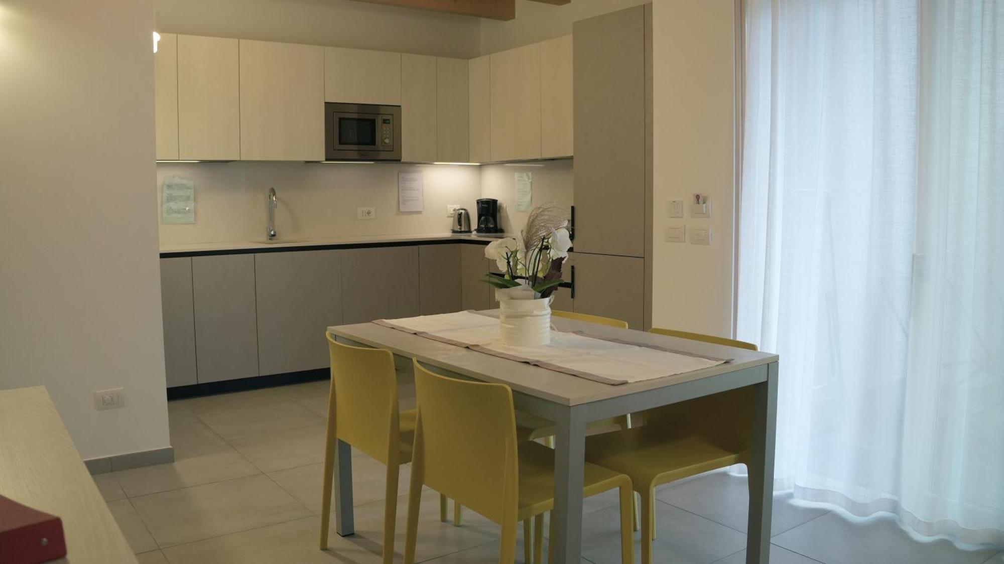 Casa Maria Apartments Riva del Garda Kamer foto