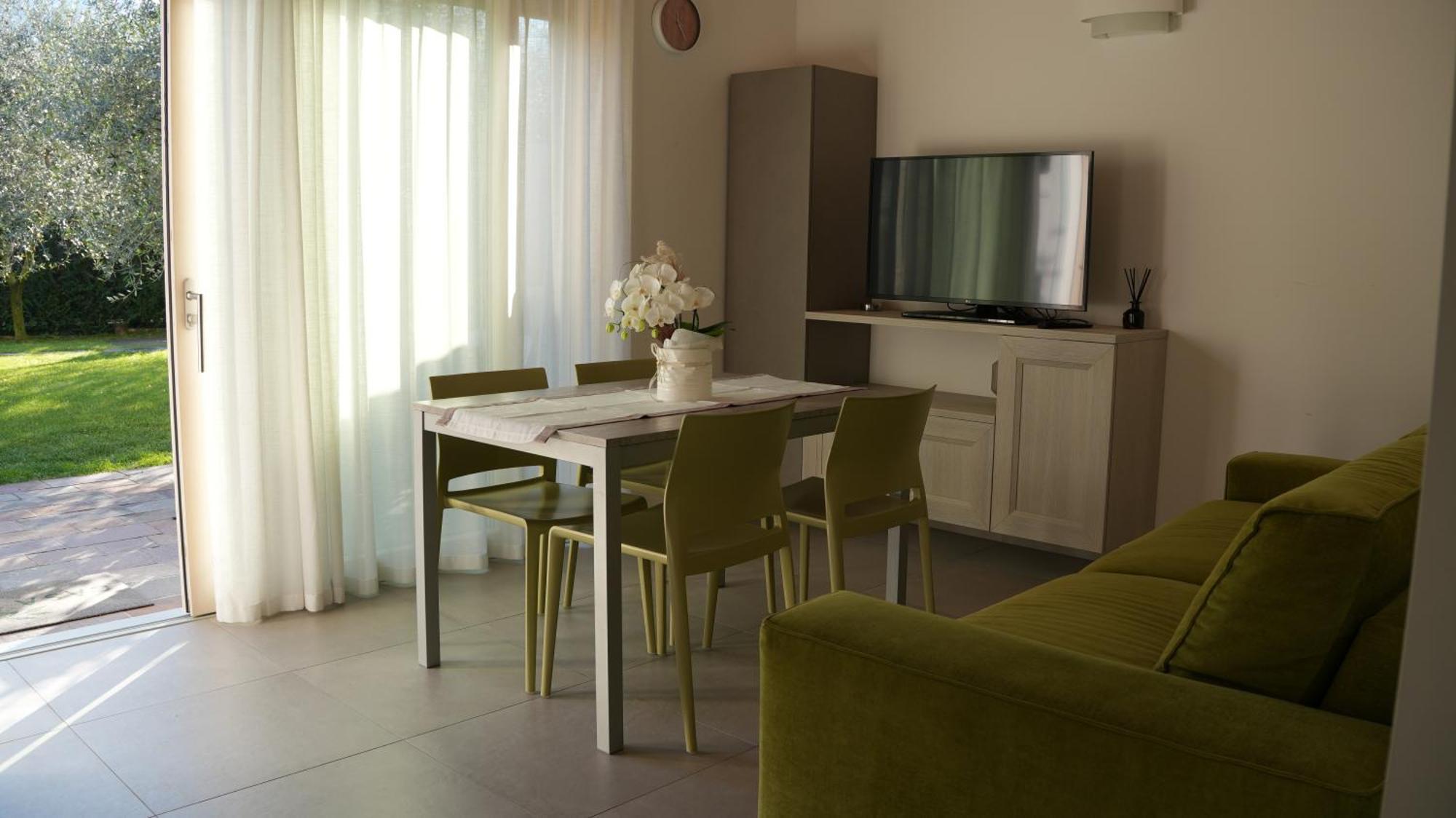 Casa Maria Apartments Riva del Garda Kamer foto